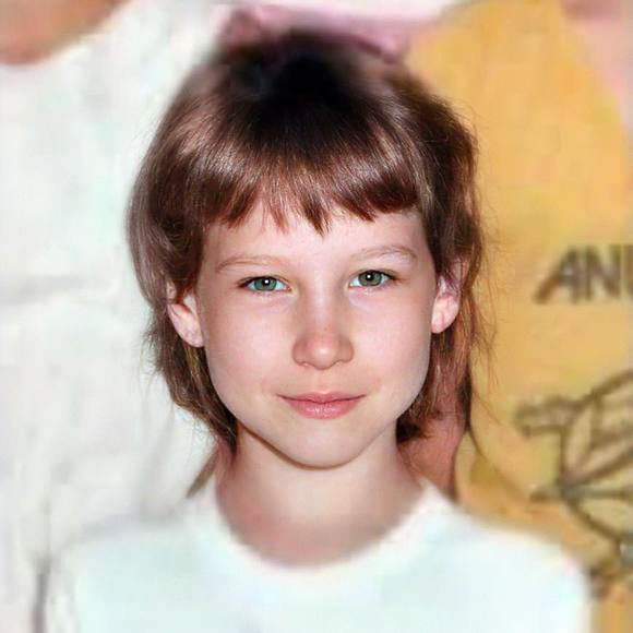 Meet your Posher, Kylie - Picture 1 of 1